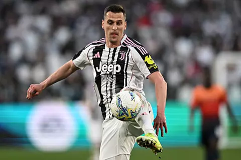 تقارير: الإصابة تبعد لاعب يوفنتوس حتى نهاية الموسم